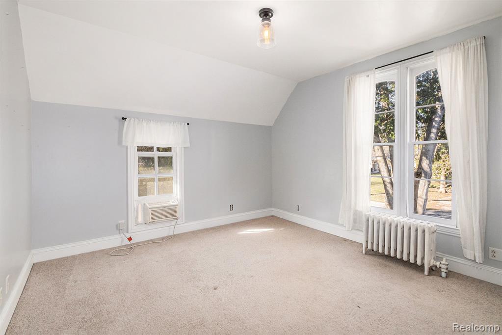 613 S EAST Street, Fenton, MI 48430 — Photo 15