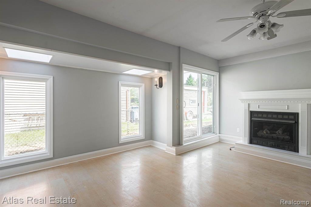 10493 Green Road, Goodrich Vlg, MI — Photo 24