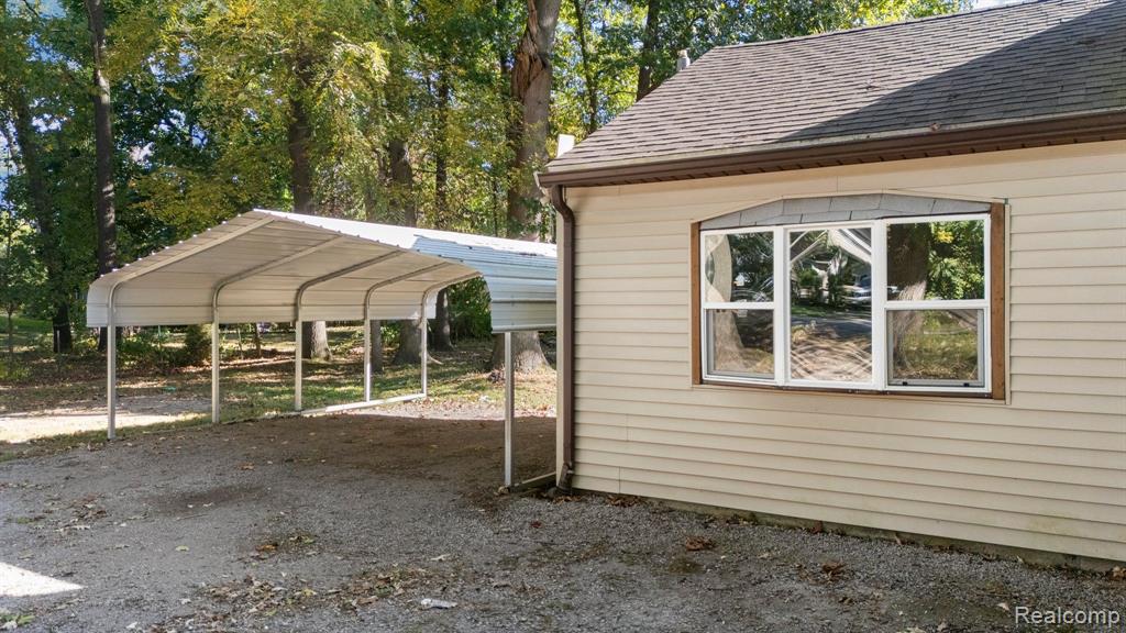 917 LOWELL Avenue, Jackson, MI 49202 — Photo 26