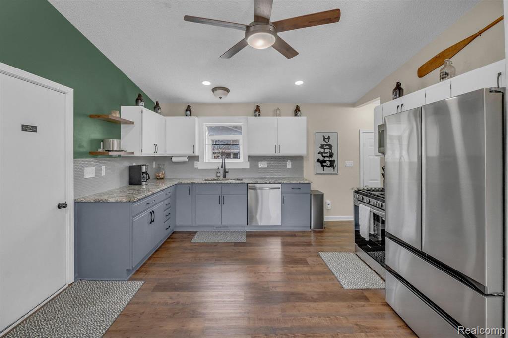 335 DELAWARE Road, Whitmore Lake, MI 48189 — Photo 10