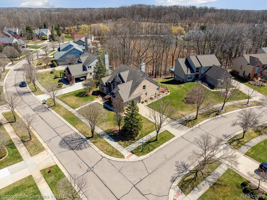 40611 PAISLEY Circle, Novi, MI 48377 — Photo 68