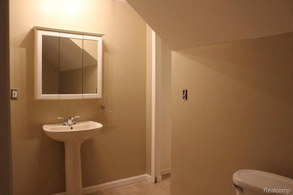 98 ELDREDGE Street, Mount Clemens, MI 48043 — Photo 28