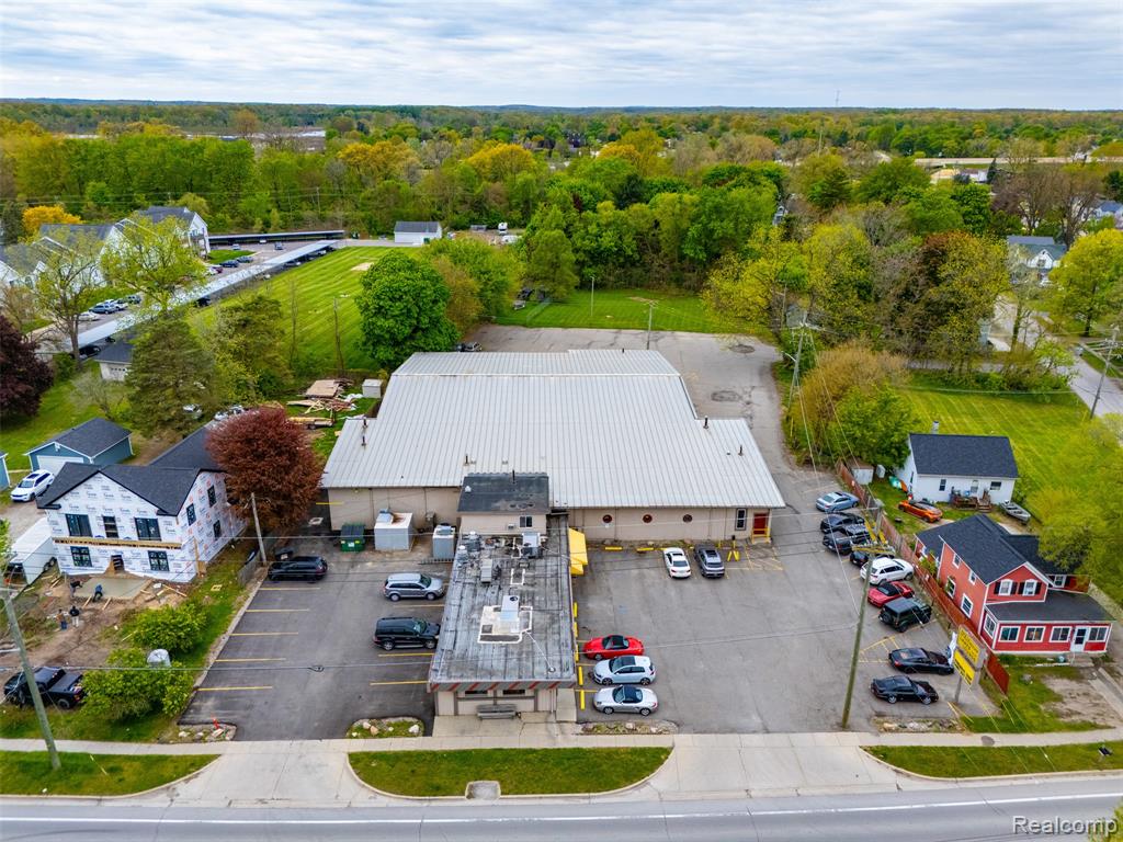 9455 Main Street, Whitmore Lake, MI 48189 — Photo 41