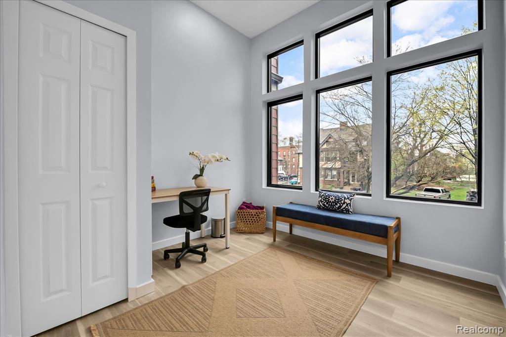 177 Gladstone, Detroit, MI, 48202