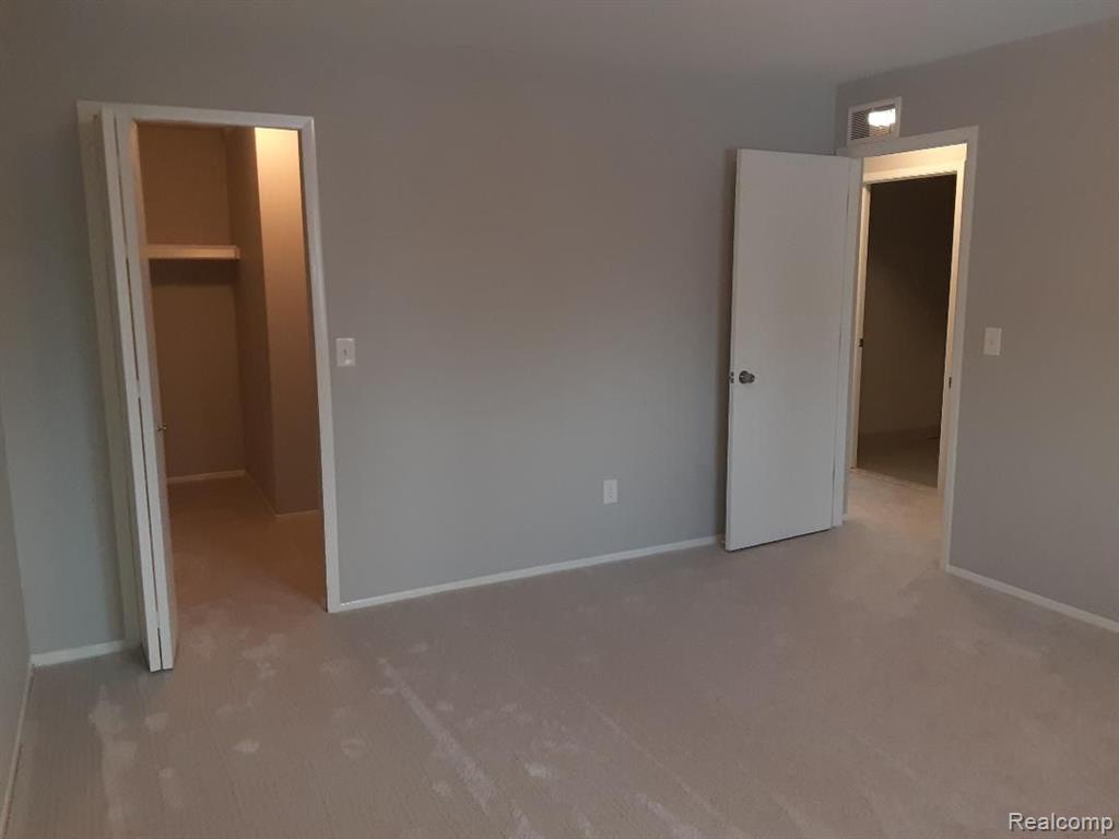 4712 E 10 MILE Road, Warren, MI 48091 — Photo 10