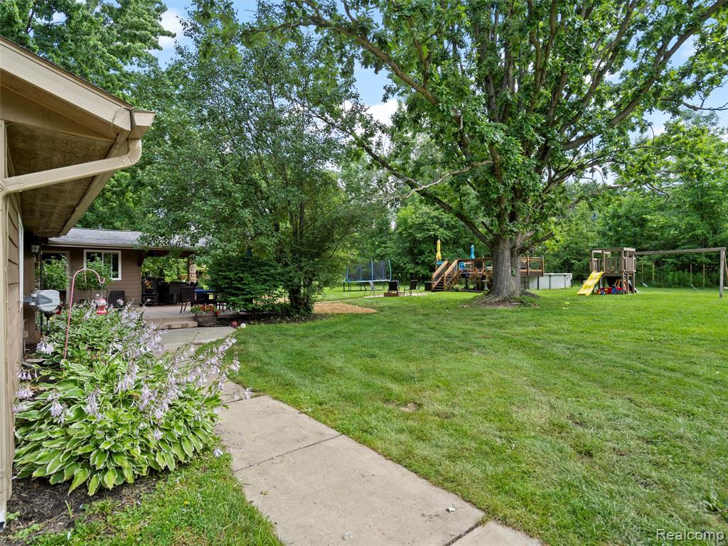 3365 Howland Road, Almont, MI 48003 — Photo 69