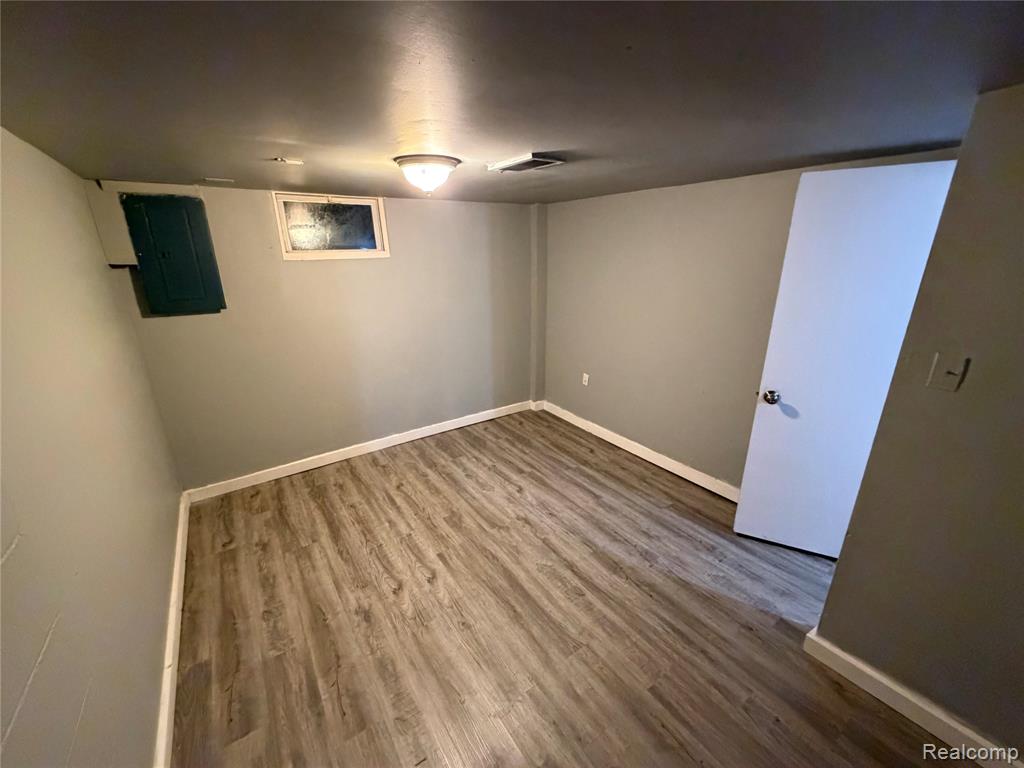 14333 Grandville Avenue, Detroit, MI 48223 — Photo 33
