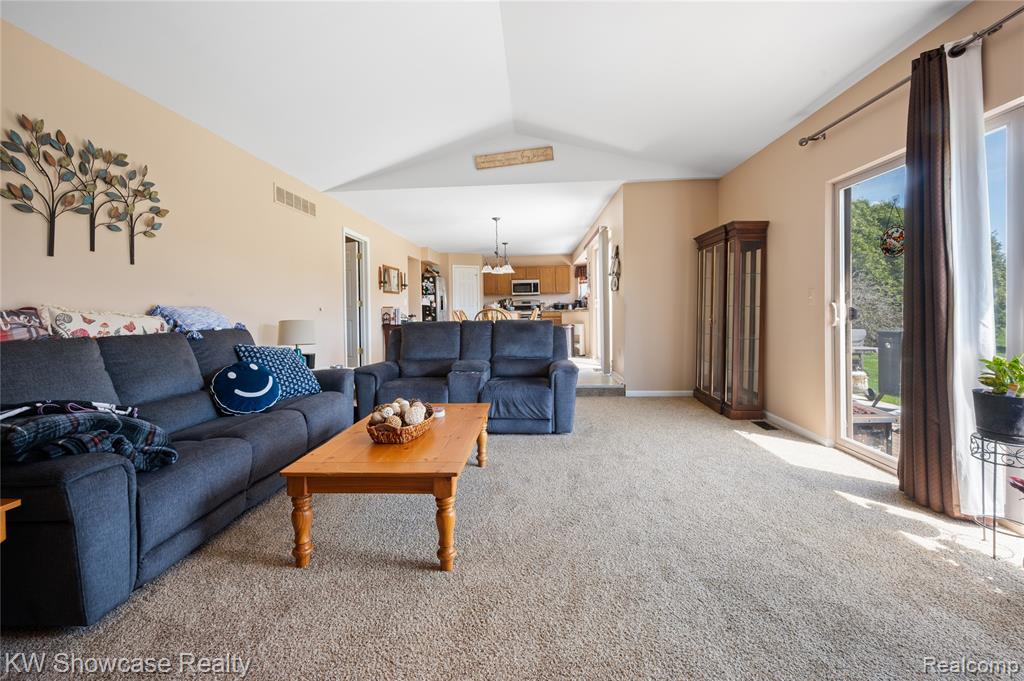 58767 Hunters Court, South Lyon, MI 48178 — Photo 6