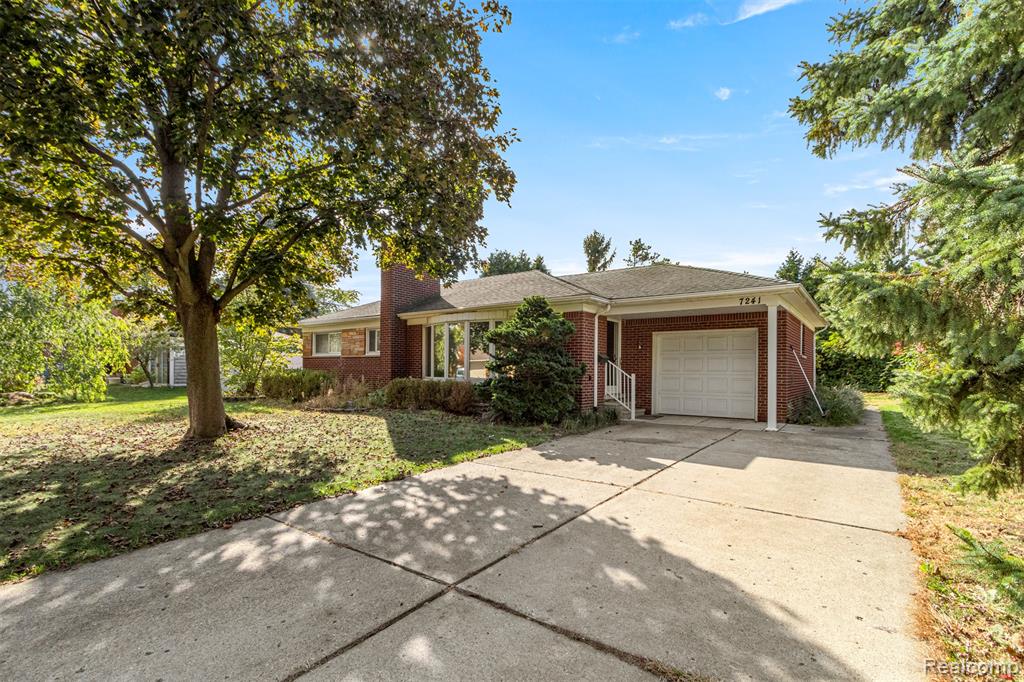 7241 Lucerne Street, Dearborn Heights, MI 48127 — front exterior