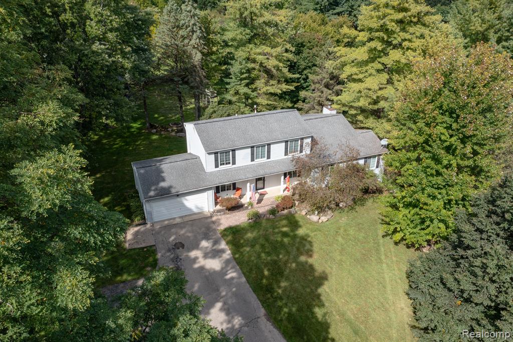 8620 RATTALEE LAKE Road, Clarkston, MI 48348 — front exterior