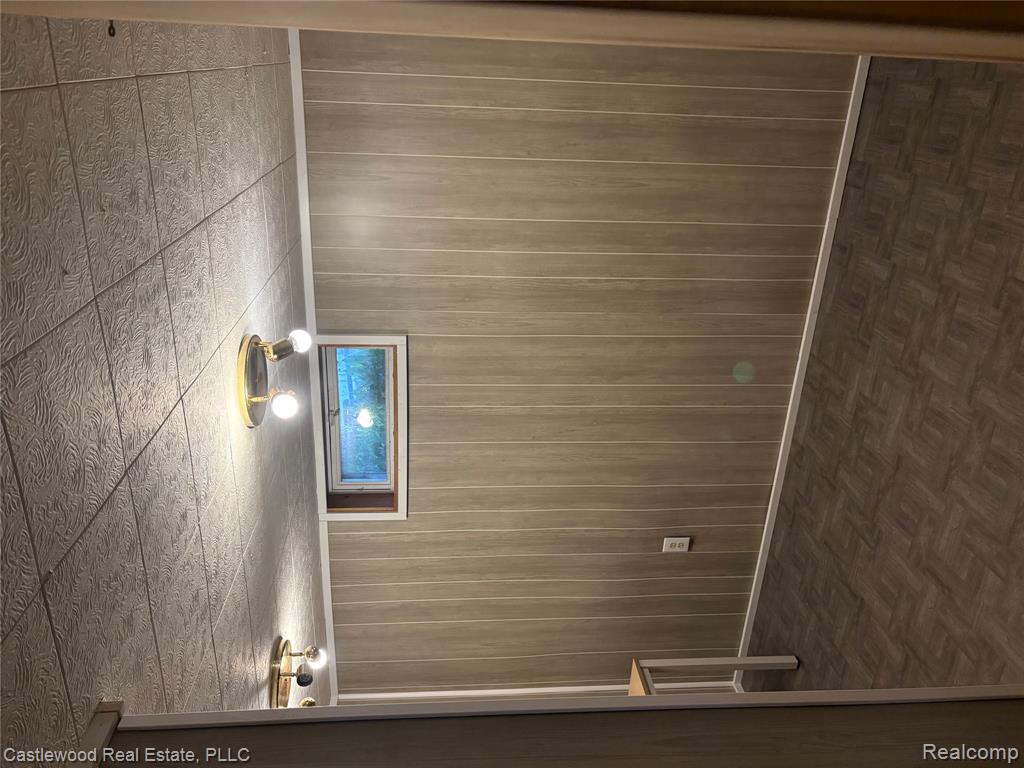 2430 Virginia Park Drive, Lapeer, MI 48446 — Photo 29