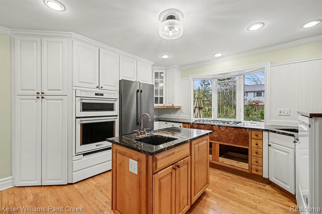 2824 Lunar Court, Lake Orion, MI — Photo 8