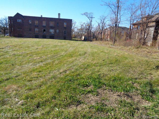 3734 W CHICAGO, Detroit, MI 48206 — Photo 2
