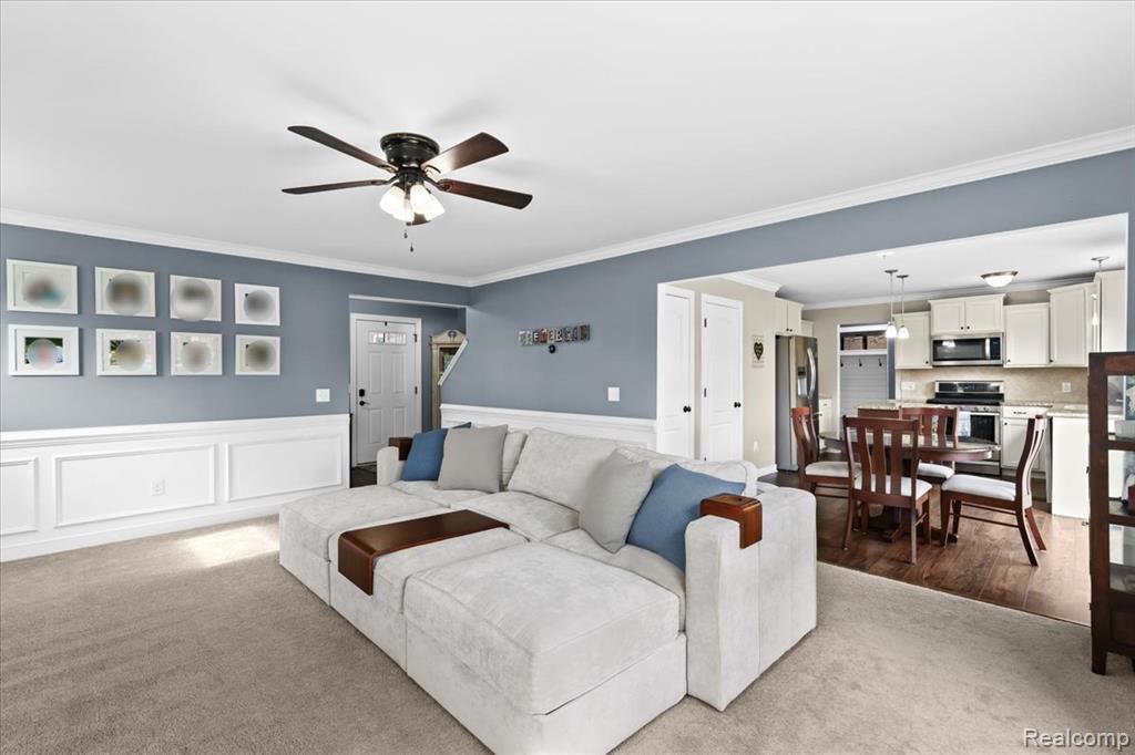 3537 Amber Oaks Drive, Howell, MI 48855 — Photo 8