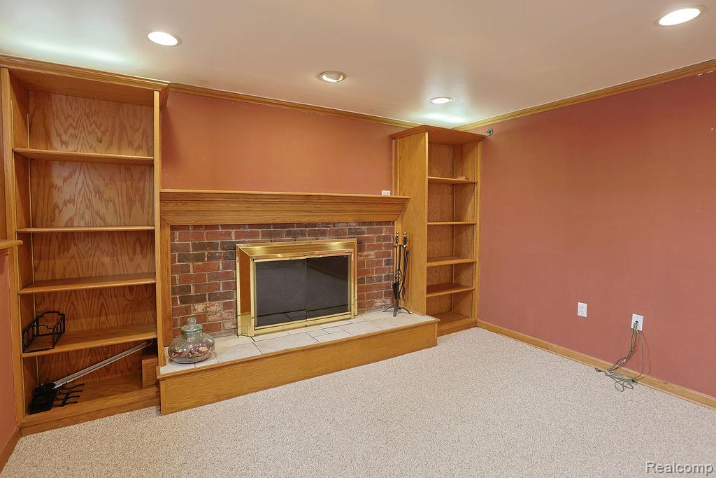 43428 Hartwick Drive, Sterling Heights, MI 48313 — Photo 35