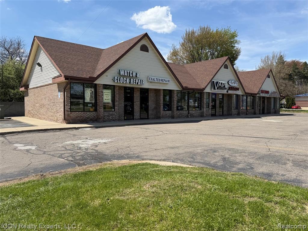 6451 Rochester Rd, Troy, MI 48085 — Photo 3