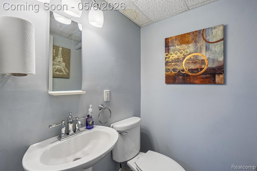 7132 Clements, West Bloomfield, MI — Photo 26