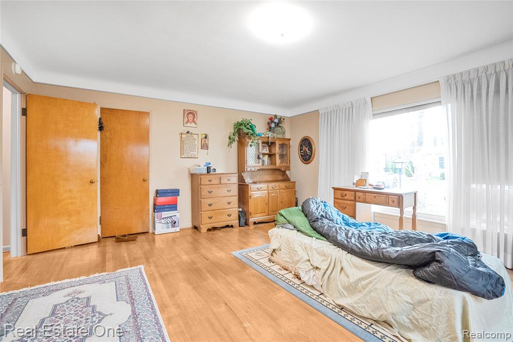 400 Beechmont Street, Dearborn, MI 48124 — Photo 15