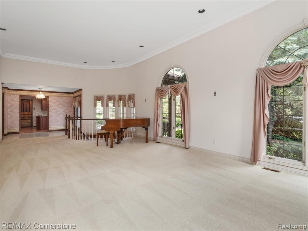 13780 Eaton Drive, Plymouth, MI 48170 — Photo 9