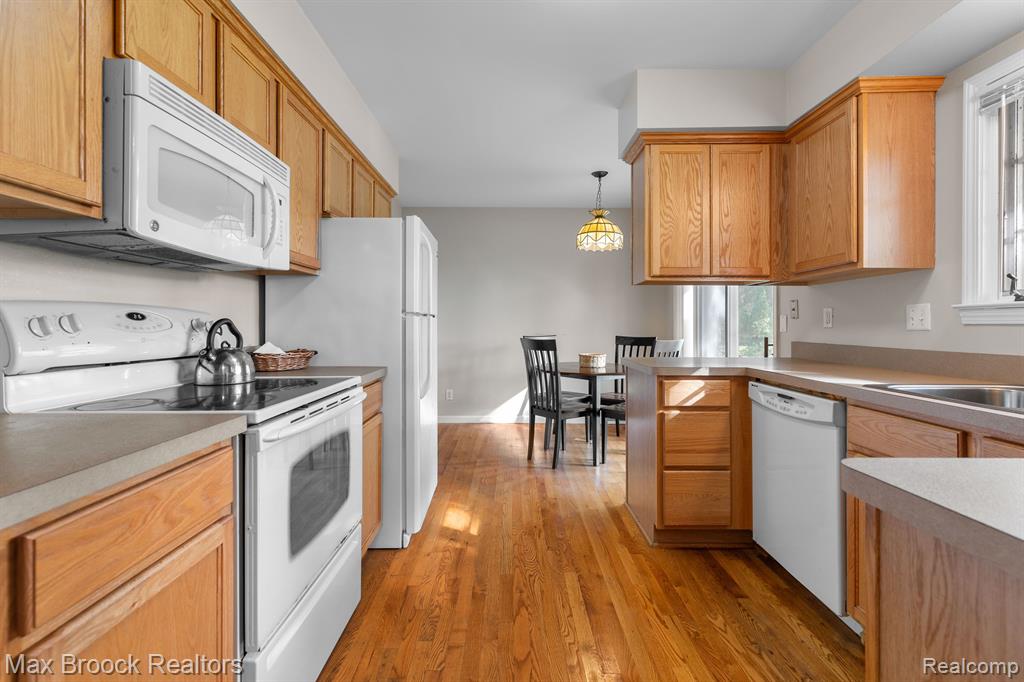4823 WYE OAK Road, Bloomfield Hills, MI 48301 — Photo 8