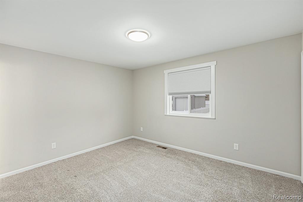 7725 Mary Lou Court, Shelby Twp, MI 48317 — Photo 10