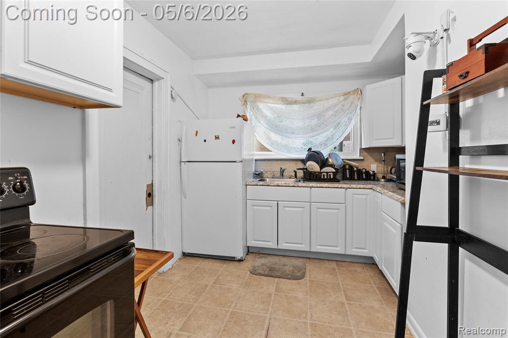 18720 Salem Street, Detroit, MI 48219 — Photo 6