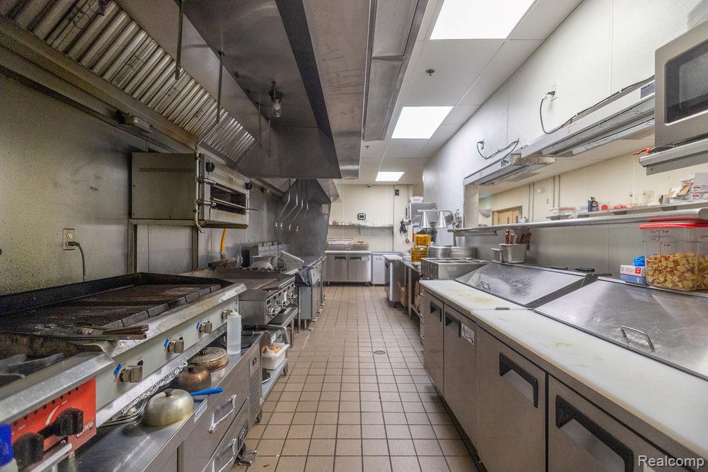 8845 Gratiot Road, Saginaw, MI, 48609