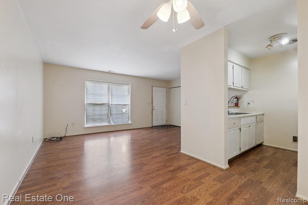44407 Newburyport Drive, Canton, MI 48187 — Photo 9