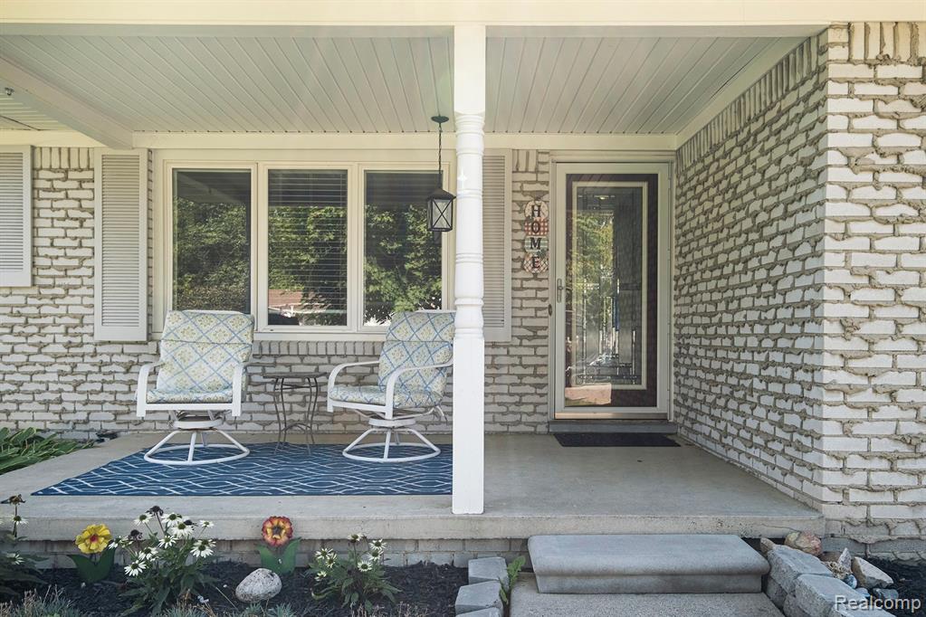 5136 Old Franklin Road, Grand Blanc, MI 48439 — Photo 4