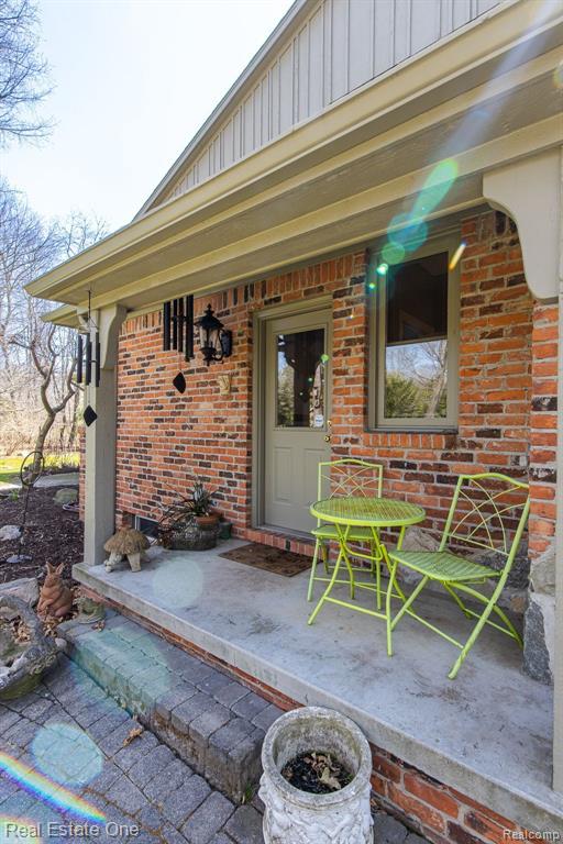9316 LAKEBLUFF Drive, Clarkston, MI 48348 — Photo 70