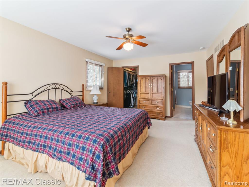 41830 PON MEADOW Drive, Northville, MI 48168 — Photo 22