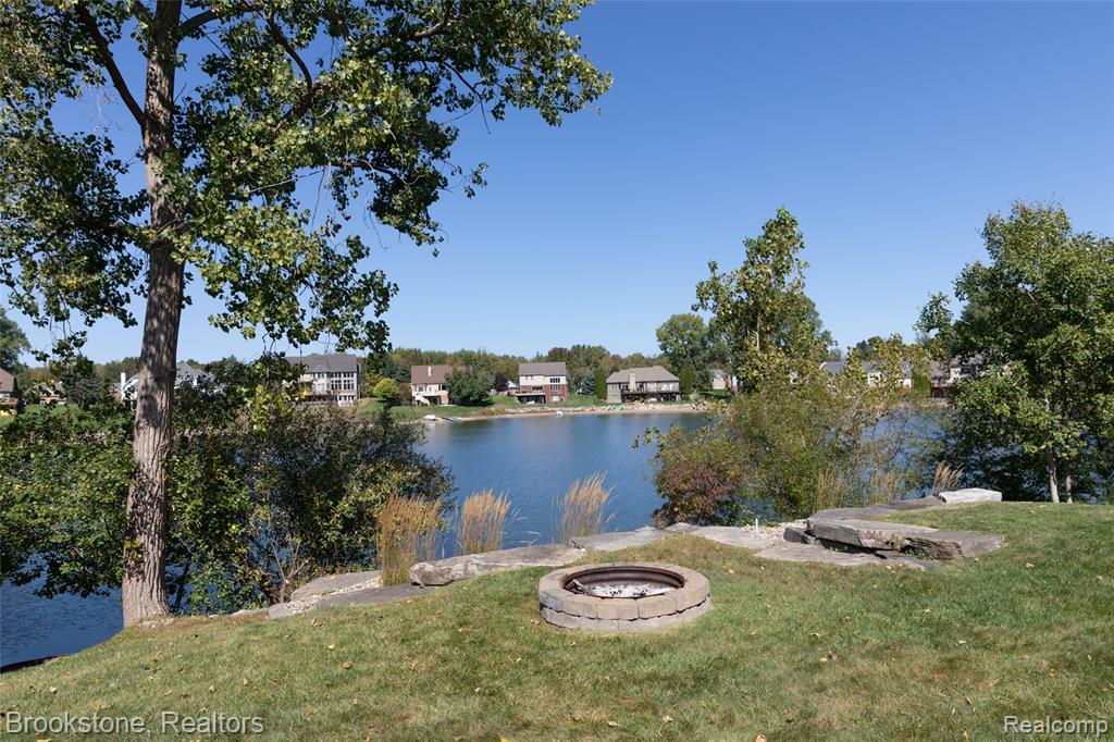 4628 COASTAL PKWY, White Lake, MI — Photo 12