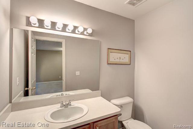 3986 Forester Boulevard, Auburn Hills, MI 48326 — Photo 12