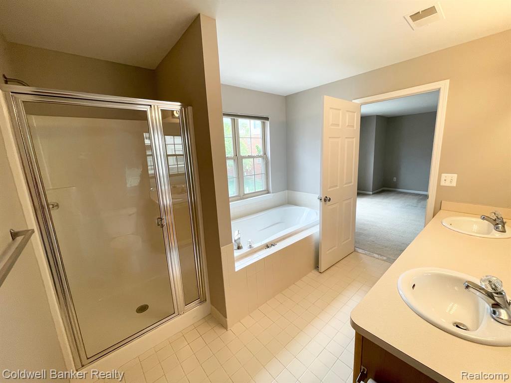 39634 ROCKCREST Lane, Northville, MI — Photo 13