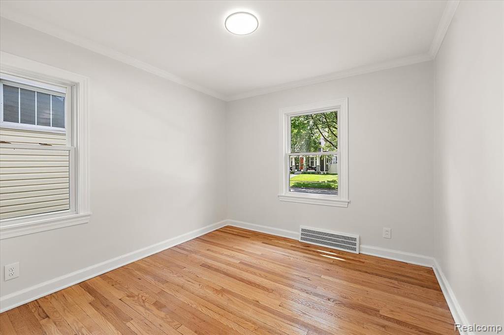 603 S Vermont Avenue, Royal Oak, MI 48067 — Photo 21
