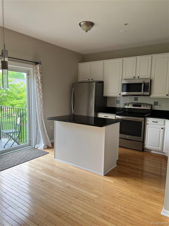 646 Cherry Orchard Road, Canton, MI 48188 — Photo 10