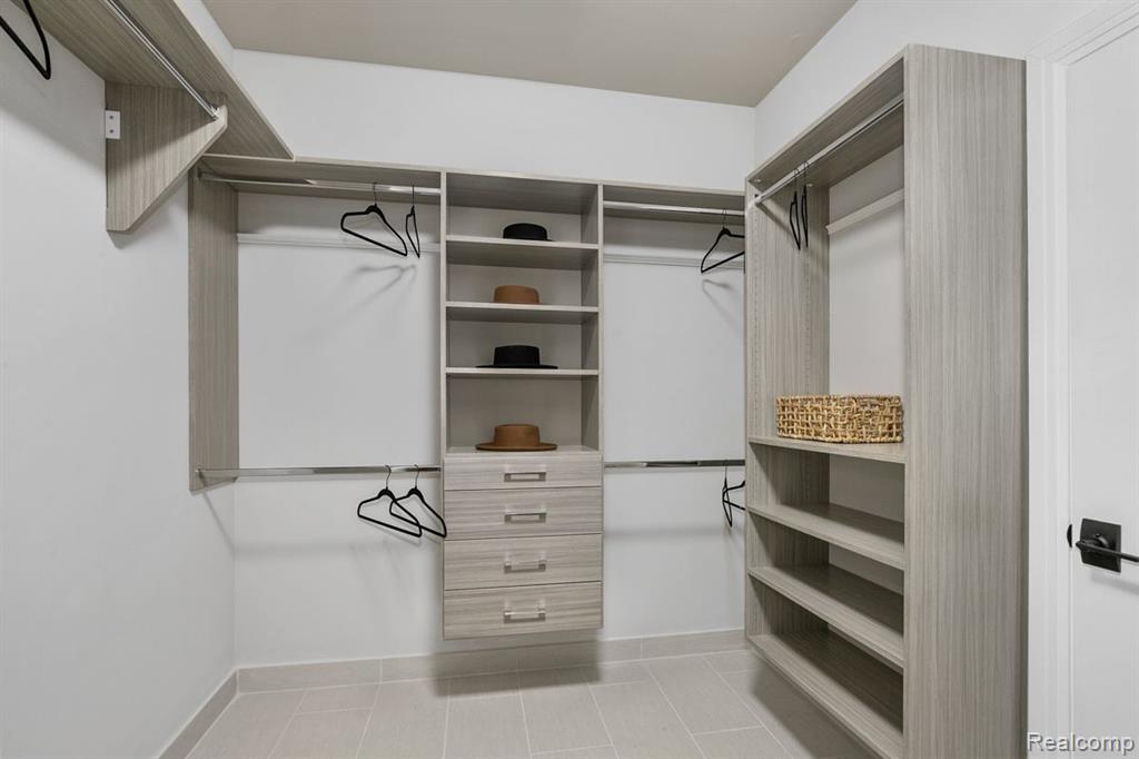 910 Heritage Drive, Bloomfield Hills, MI 48304 — Photo 14