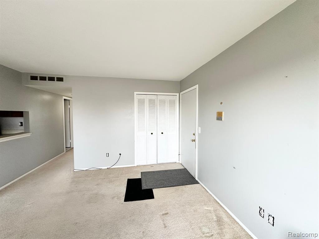 51316 Johns Drive, 14, Chesterfield, MI 48047 — Photo 3