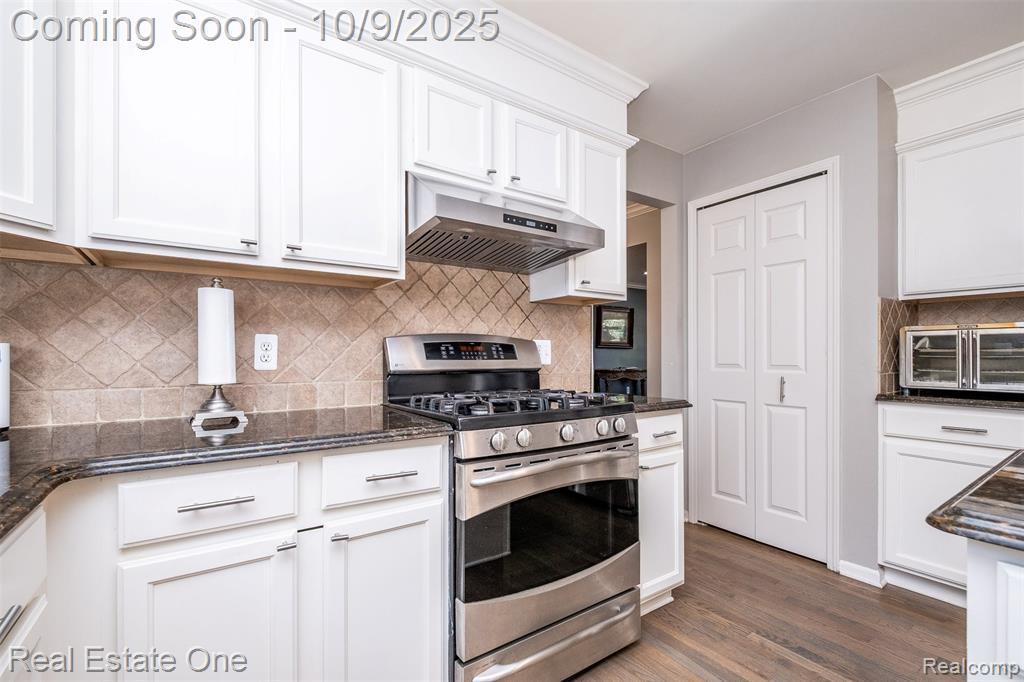 785 Akehurst Lane, White Lake, MI — Photo 18