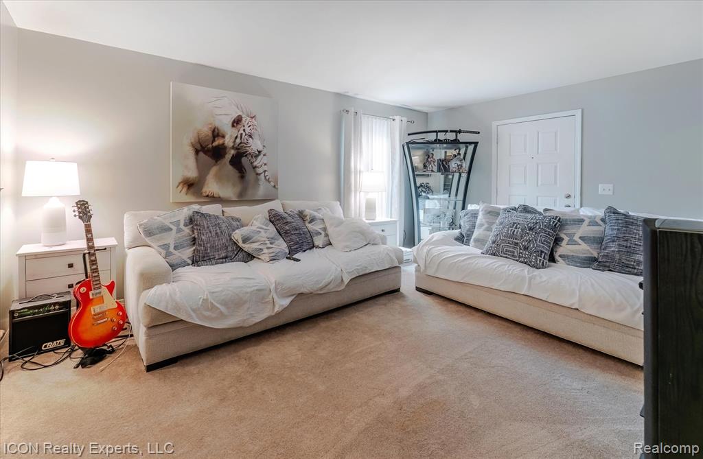 44215 Providence Drive, Clinton Twp, MI 48038 — Photo 9