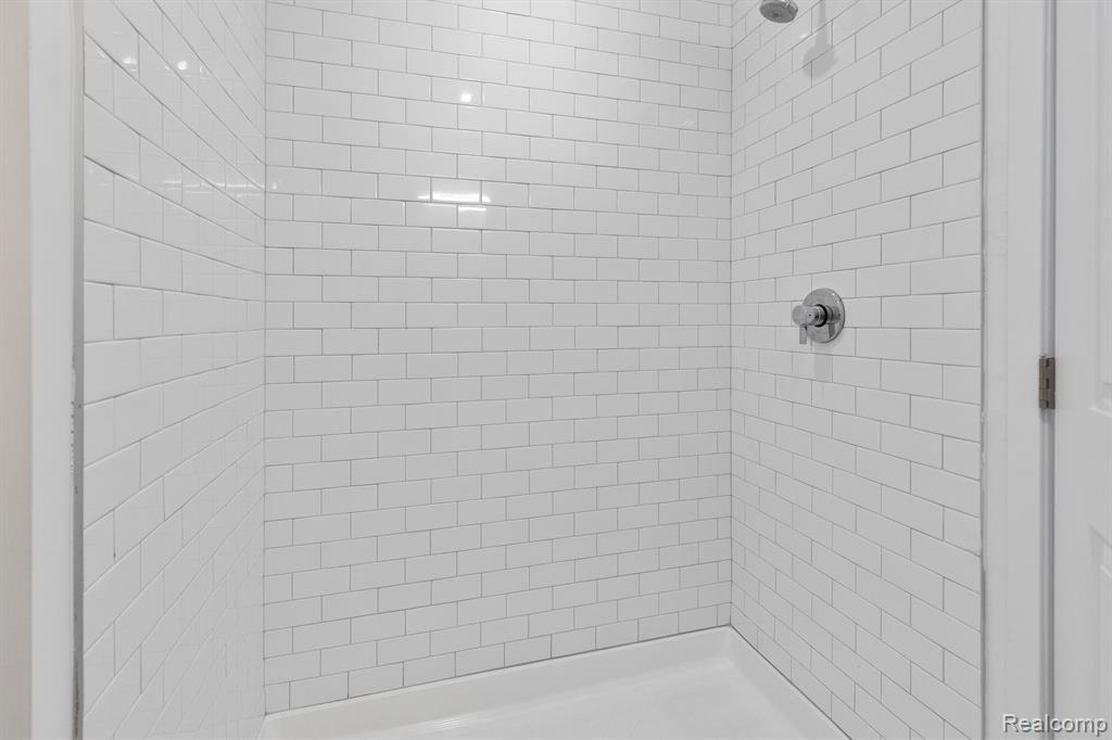 655 W Willis Street, Detroit, MI 48201 — Photo 21