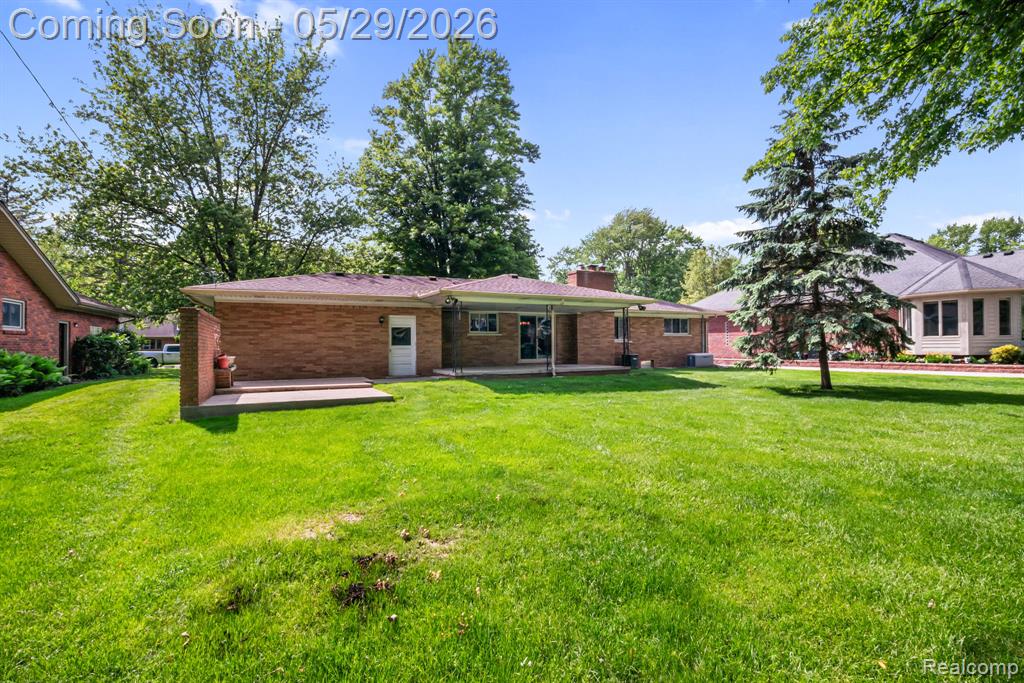 38230 Chartier Street, Harrison Township, MI — Photo 46