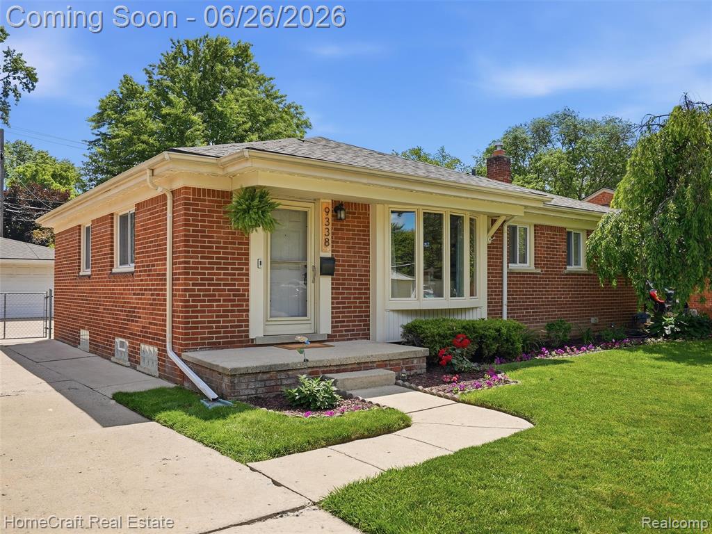 9338 FLORIDA Street, Livonia, MI 48150 — Photo 2