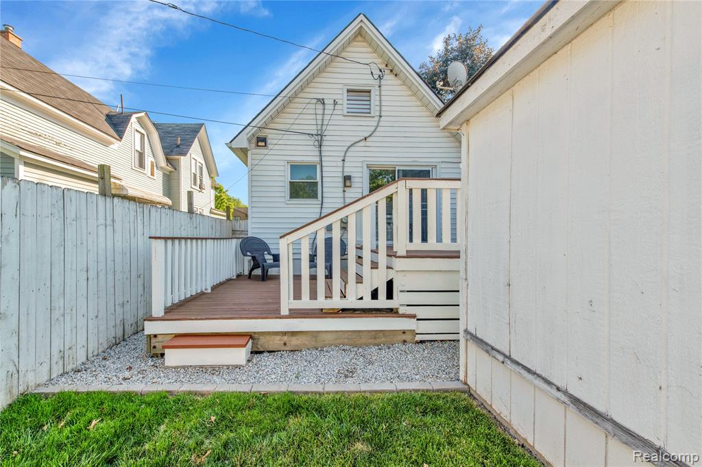 81 CROCKER Boulevard, Mount Clemens, MI 48043 — Photo 26