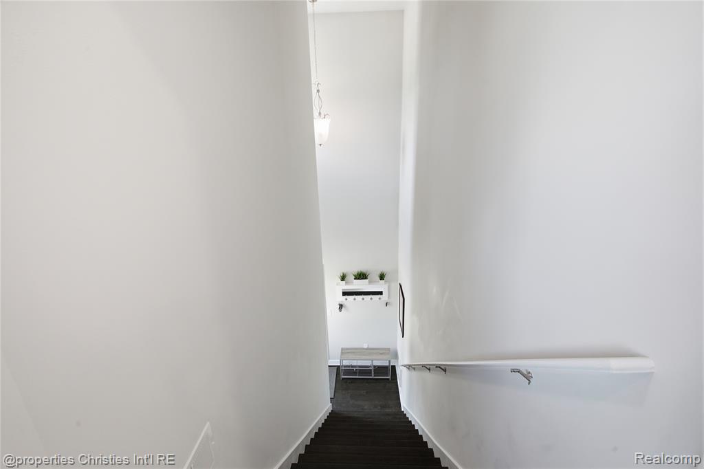 5530 Arbor Chase Drive, 14, Ann Arbor, MI 48103 — Photo 28