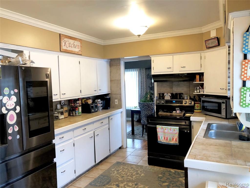 638 Maxine Street, Flint, MI 48503 — Photo 15