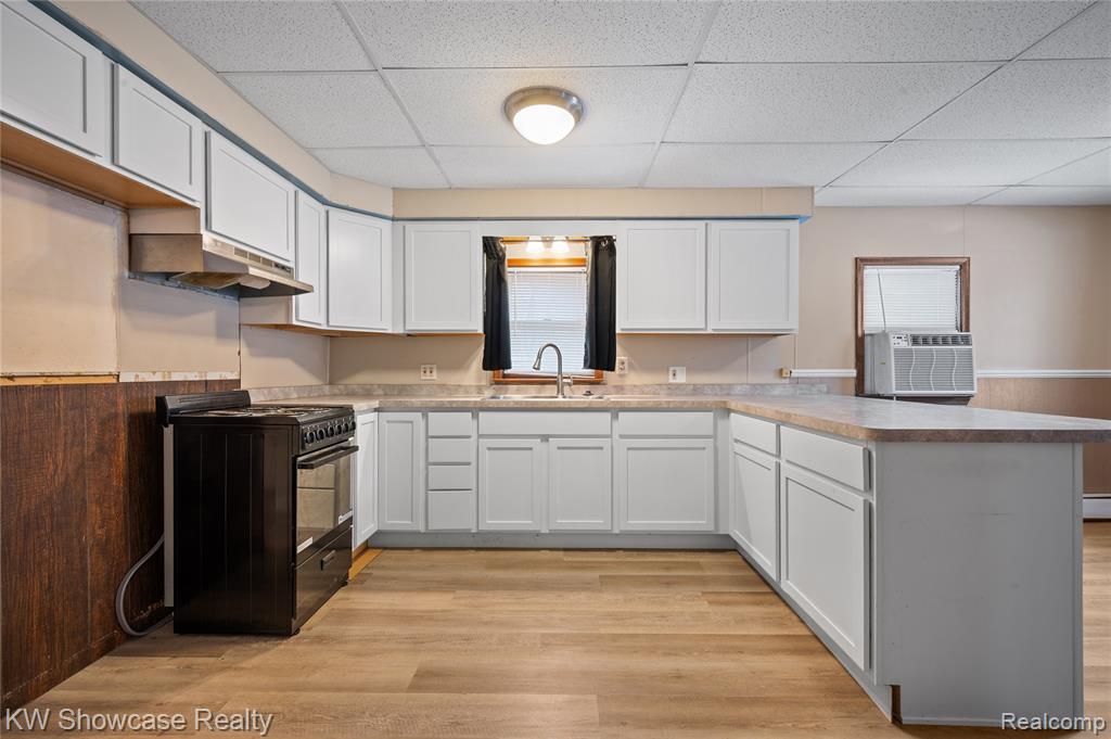 1125 E Commerce Street, Milford, MI 48381 — Photo 16