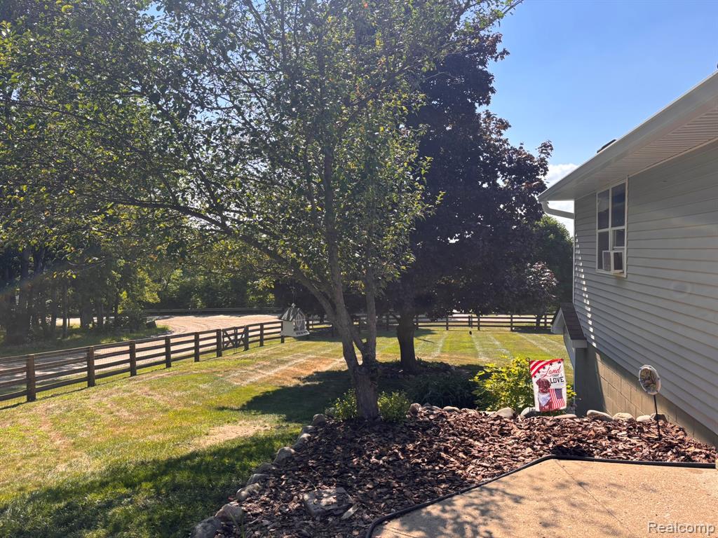 4095 Blood Road, Metamora, MI 48455 — Photo 8