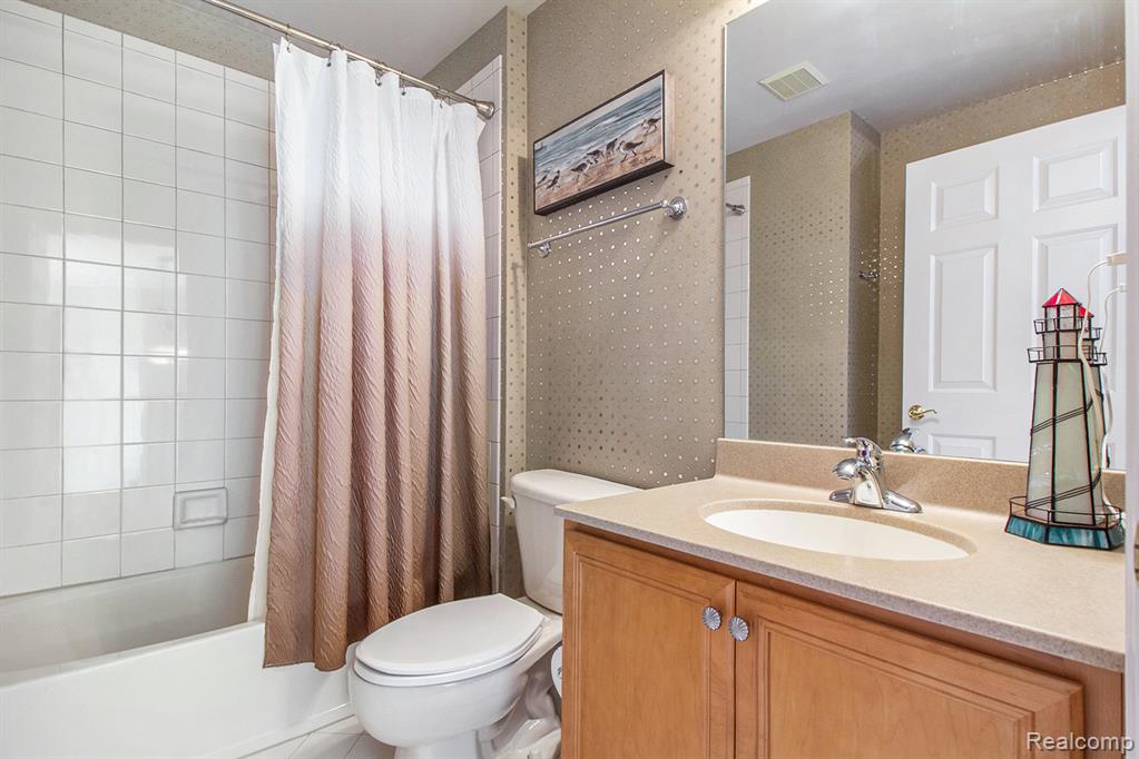 49674 Timber Trail, Novi, MI — Photo 19
