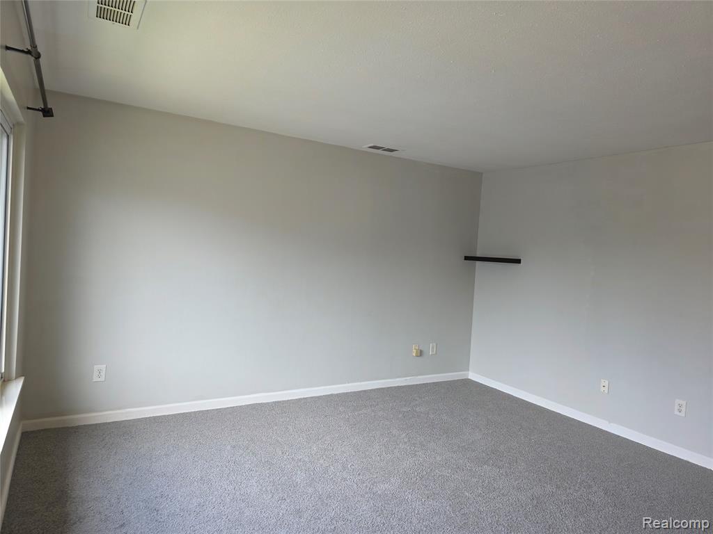 8066 Coventry Street, Westland, MI — Photo 4